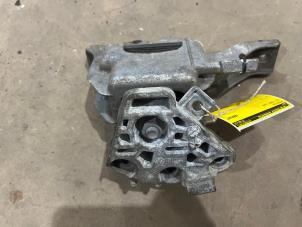 Gebruikte Motorrubber Mini Mini (R56) 1.6 16V Cooper Prijs € 15,00 Margeregeling aangeboden door F. van den Mosselaar autodemontage