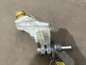 Gebruikte Hoofdremcilinder Peugeot Bipper (AA) 1.4 HDi Prijs € 35,00 Margeregeling aangeboden door F. van den Mosselaar autodemontage