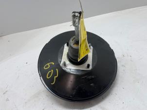 Gebruikte Rembekrachtiger Dacia Dokker Express (8S) 1.5 dCi 75 Prijs € 30,00 Margeregeling aangeboden door F. van den Mosselaar autodemontage