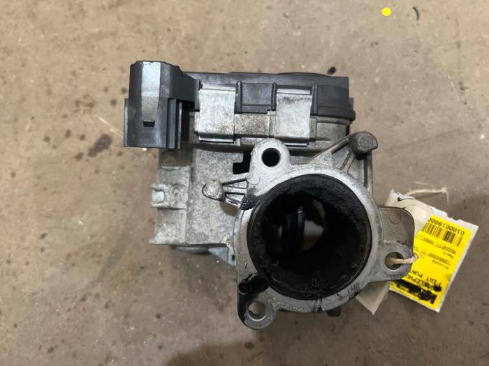 Gebruikte Gasklephuis Fiat Punto Evo (199) 1.3 JTD Multijet 85 16V Euro 5 Prijs € 25,00 Margeregeling aangeboden door F. van den Mosselaar autodemontage