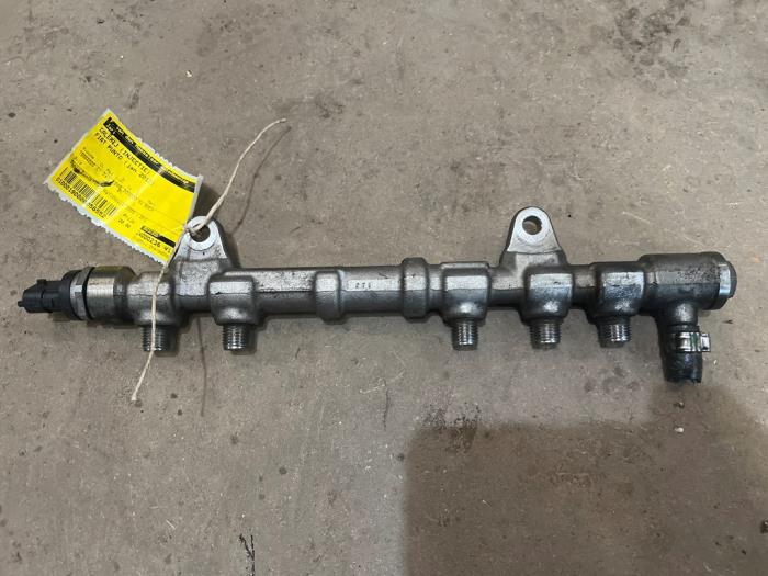 Gebruikte Verstuiver brug Fiat Punto Evo (199) 1.3 JTD Multijet 85 16V Euro 5 Prijs € 20,00 Margeregeling aangeboden door F. van den Mosselaar autodemontage
