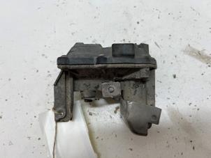 Gebruikte Uitlaatgas smoorklep Renault Megane III Grandtour (KZ) 1.5 dCi 110 Prijs € 17,50 Margeregeling aangeboden door F. van den Mosselaar autodemontage