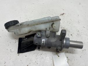 Gebruikte Hoofdremcilinder Ford Focus 3 Wagon 1.5 TDCi ECOnetic Prijs € 25,00 Margeregeling aangeboden door F. van den Mosselaar autodemontage