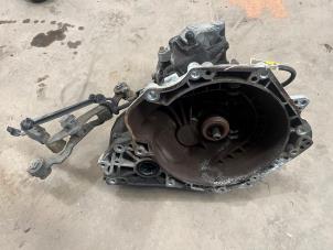 Gebruikte Versnellingsbak Opel Astra H (L48) 1.6 16V Twinport Prijs € 150,00 Margeregeling aangeboden door F. van den Mosselaar autodemontage