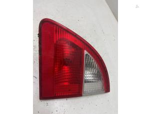 Gebruikte Achterlicht rechts Ford Galaxy (WGR) 1.9 TDI Prijs € 13,50 Margeregeling aangeboden door F. van den Mosselaar autodemontage