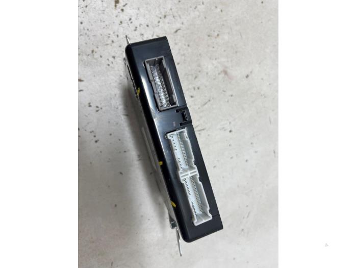 Computer Body Control van een Hyundai iX35 (LM) 1.6 GDI 16V 2013