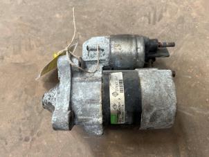 Gebruikte Startmotor Renault Megane II (BM/CM) 1.4 16V 98 Prijs € 35,00 Margeregeling aangeboden door F. van den Mosselaar autodemontage