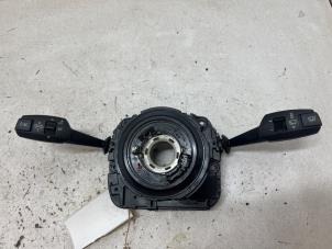 Gebruikte Combischakelaar Stuurkolom BMW 3 serie (E93) 320i 16V Prijs € 35,00 Margeregeling aangeboden door F. van den Mosselaar autodemontage