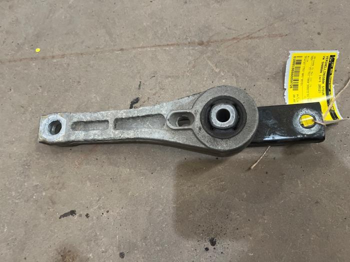 Gebruikte Versnellingsbak Steun Volkswagen Sharan (7N) 2.0 TDI 16V Prijs € 15,00 Margeregeling aangeboden door F. van den Mosselaar autodemontage