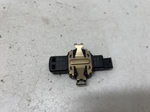 Gebruikte Regensensor Volkswagen Sharan (7N) 2.0 TDI 16V Prijs € 35,00 Margeregeling aangeboden door F. van den Mosselaar autodemontage