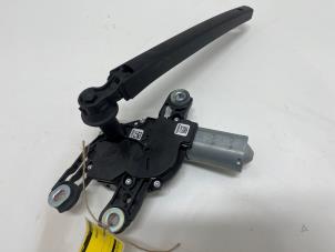 Gebruikte Ruitenwissermotor achter Volkswagen Polo VI (AW1) 1.0 TSI 12V Prijs € 35,00 Margeregeling aangeboden door F. van den Mosselaar autodemontage