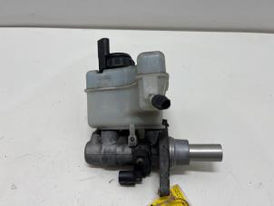 Gebruikte Hoofdremcilinder Volkswagen Passat Variant (365) 1.6 TDI 16V Bluemotion Prijs € 25,00 Margeregeling aangeboden door F. van den Mosselaar autodemontage