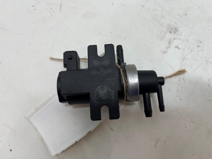 Gebruikte Overdrukklep Turbo Volkswagen Lupo (6X1) 1.2 TDI 3L Prijs € 15,00 Margeregeling aangeboden door F. van den Mosselaar autodemontage