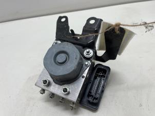 Gebruikte ABS Pomp Peugeot 108 1.0 12V Prijs € 25,00 Margeregeling aangeboden door F. van den Mosselaar autodemontage