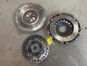 Gebruikte Koppelingsset (compleet) Peugeot 108 1.0 12V Prijs € 50,00 Margeregeling aangeboden door F. van den Mosselaar autodemontage