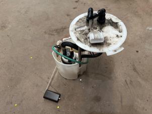 Gebruikte Tank element Pomp Smart Fortwo Coupé (451.3) 1.0 45 KW Prijs € 30,00 Margeregeling aangeboden door F. van den Mosselaar autodemontage