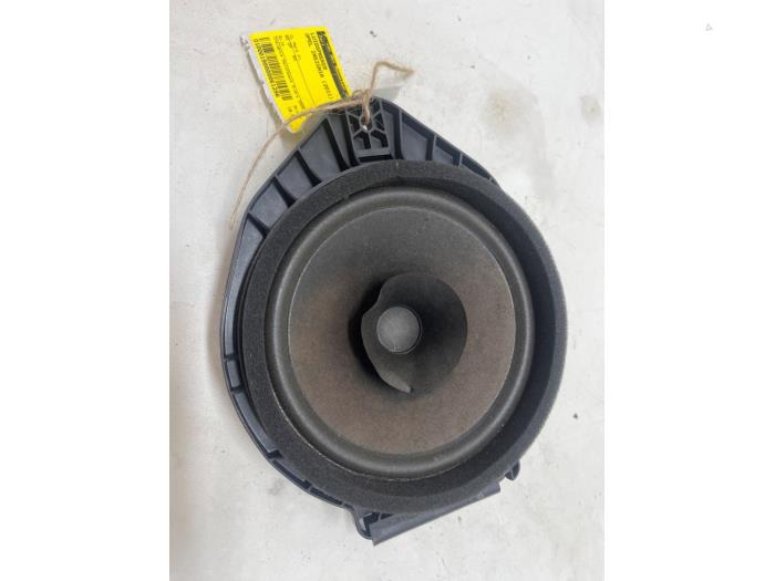 Gebruikte Luidspreker Opel Insignia 2.0 CDTI 16V 130 Ecotec Prijs € 10,00 Margeregeling aangeboden door F. van den Mosselaar autodemontage
