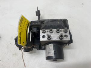 Gebruikte ABS Pomp Opel Insignia 2.0 CDTI 16V 130 Ecotec Prijs € 50,00 Margeregeling aangeboden door F. van den Mosselaar autodemontage