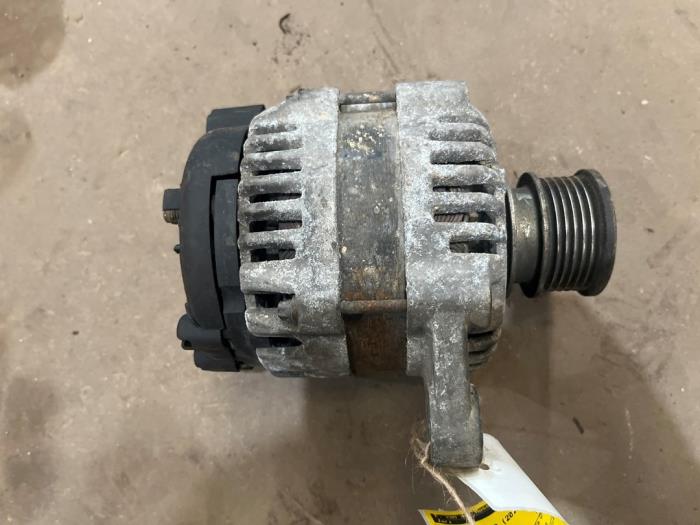 Gebruikte Dynamo Opel Insignia 2.0 CDTI 16V 130 Ecotec Prijs € 50,00 Margeregeling aangeboden door F. van den Mosselaar autodemontage