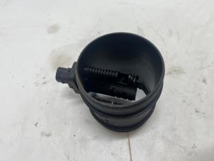 Gebruikte Luchtmassameter Opel Insignia 2.0 CDTI 16V 130 Ecotec Prijs € 10,00 Margeregeling aangeboden door F. van den Mosselaar autodemontage