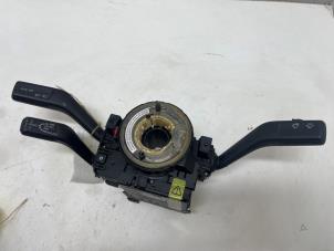 Gebruikte Combischakelaar Stuurkolom Volkswagen Passat (3C2) 2.0 FSI 16V Prijs € 35,00 Margeregeling aangeboden door F. van den Mosselaar autodemontage