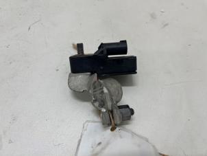 Gebruikte Accupool Peugeot Partner (EA//EF/EN/EU) 1.5 BlueHDi 100 Prijs € 25,00 Margeregeling aangeboden door F. van den Mosselaar autodemontage