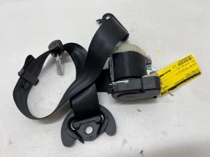 Gebruikte Veiligheidsgordel rechts-achter Volkswagen Touran (1T3) 2.0 TDI 16V 140 Prijs € 30,00 Margeregeling aangeboden door F. van den Mosselaar autodemontage