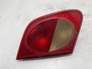 Gebruikte Achterlicht links Mercedes E (W210) 2.0 E-200 16V Prijs € 9,99 Margeregeling aangeboden door F. van den Mosselaar autodemontage