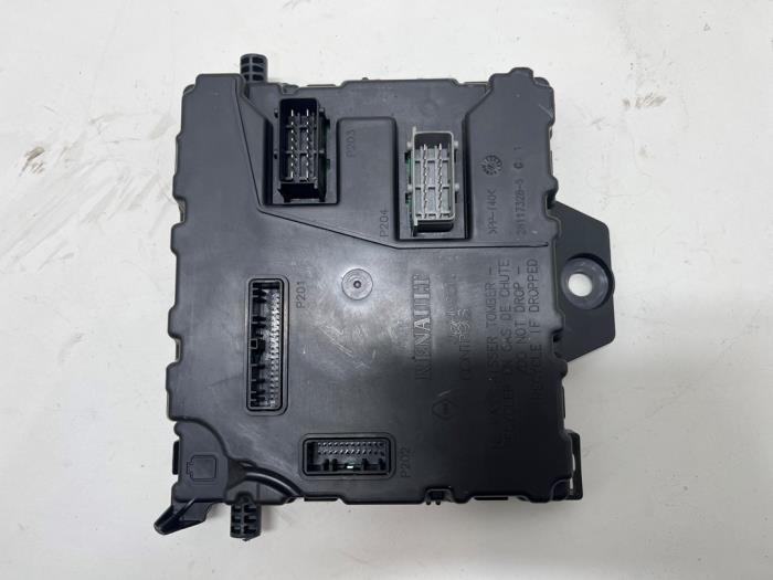 Gebruikte Computer Body Control Renault Kangoo Express (FW) 1.5 dCi 90 FAP Prijs € 25,00 Margeregeling aangeboden door F. van den Mosselaar autodemontage