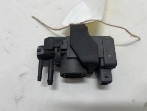 Gebruikte Overdrukklep Turbo Renault Kangoo Express (FW) 1.5 dCi 90 FAP Prijs € 10,00 Margeregeling aangeboden door F. van den Mosselaar autodemontage