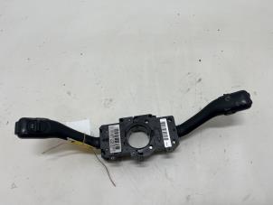 Gebruikte Combischakelaar Stuurkolom Skoda Fabia (6Y5) 1.4i 16V Prijs € 25,00 Margeregeling aangeboden door F. van den Mosselaar autodemontage