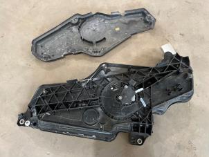 Gebruikte Ureumreservoir Audi A3 Limousine (8YS) 2.0 30 TDI 16V Prijs € 150,00 Margeregeling aangeboden door F. van den Mosselaar autodemontage