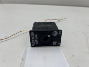 Gebruikte Airbag schakelaar Audi A3 Limousine (8YS) 2.0 30 TDI 16V Prijs € 10,00 Margeregeling aangeboden door F. van den Mosselaar autodemontage