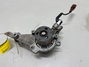 Gebruikte Waterpomp Audi A3 Limousine (8YS) 2.0 30 TDI 16V Prijs € 50,00 Margeregeling aangeboden door F. van den Mosselaar autodemontage