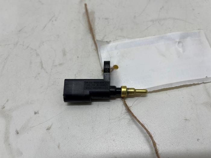 Gebruikte Temperatuursensor Motor Audi A3 Limousine (8YS) 2.0 30 TDI 16V Prijs € 10,00 Margeregeling aangeboden door F. van den Mosselaar autodemontage