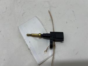 Gebruikte Temperatuursensor Motor Audi A3 Limousine (8YS) 2.0 30 TDI 16V Prijs € 10,00 Margeregeling aangeboden door F. van den Mosselaar autodemontage