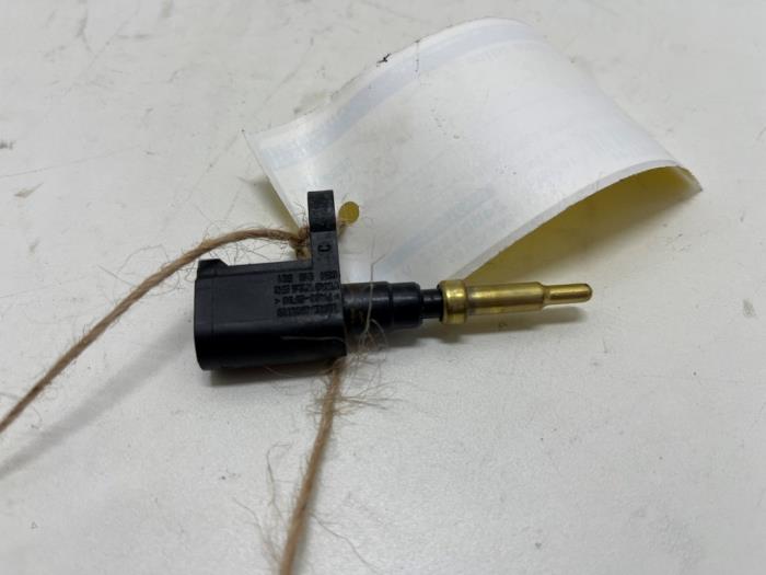 Gebruikte Temperatuursensor Motor Audi A3 Limousine (8YS) 2.0 30 TDI 16V Prijs € 10,00 Margeregeling aangeboden door F. van den Mosselaar autodemontage