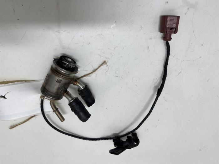 Gebruikte Adblue injector Audi A3 Limousine (8YS) 2.0 30 TDI 16V Prijs € 50,00 Margeregeling aangeboden door F. van den Mosselaar autodemontage
