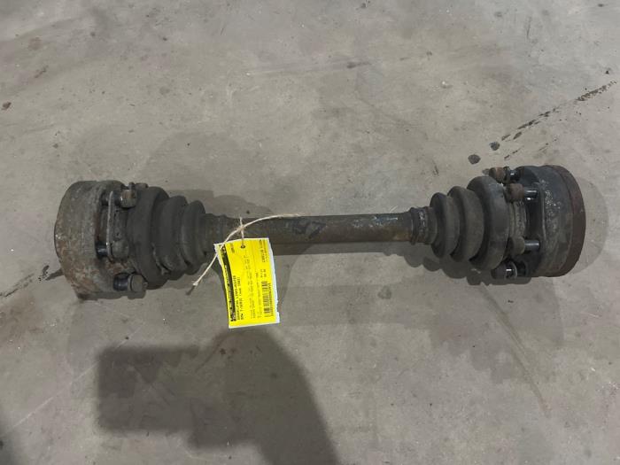 Gebruikte Aandrijfas links-achter BMW 7 serie (E23) 745i Prijs € 50,00 Margeregeling aangeboden door F. van den Mosselaar autodemontage