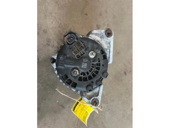 Dynamo van een Opel Astra J (PC6/PD6/PE6/PF6) 1.4 Turbo 16V 2010