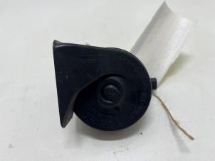 Gebruikte Claxon BMW 3 serie (E90) 318i 16V Prijs € 9,99 Margeregeling aangeboden door F. van den Mosselaar autodemontage