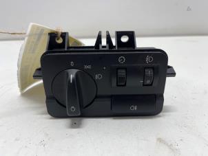 Gebruikte Schakelaar Licht BMW 3 serie (E46/4) 316i Prijs € 12,50 Margeregeling aangeboden door F. van den Mosselaar autodemontage