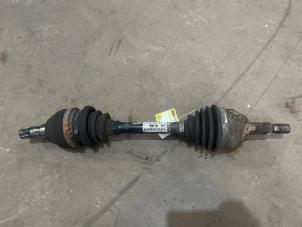 Gebruikte Aandrijfas links-voor Opel Astra J (PC6/PD6/PE6/PF6) 1.4 Turbo 16V Prijs € 45,00 Margeregeling aangeboden door F. van den Mosselaar autodemontage