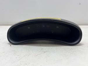 Gebruikte Display Interieur Chevrolet Matiz (M200) 0.8 S,SE Prijs € 9,99 Margeregeling aangeboden door F. van den Mosselaar autodemontage