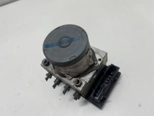 Gebruikte ABS Pomp Renault Scénic II (JM) 2.0 16V Prijs € 22,50 Margeregeling aangeboden door F. van den Mosselaar autodemontage