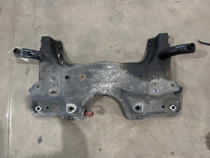 Gebruikte Subframe Fiat Doblo Cargo (263) 1.3 MJ 16V Euro 4 Prijs € 50,00 Margeregeling aangeboden door F. van den Mosselaar autodemontage