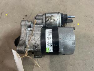 Gebruikte Startmotor Dacia Duster (HS) 1.6 16V Prijs € 35,00 Margeregeling aangeboden door F. van den Mosselaar autodemontage
