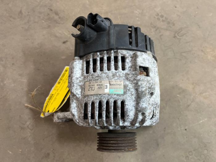 Gebruikte Alternator Peugeot 206 (2A/C/H/J/S) 1.1 XN,XR Prijs € 35,00 Margeregeling aangeboden door F. van den Mosselaar autodemontage
