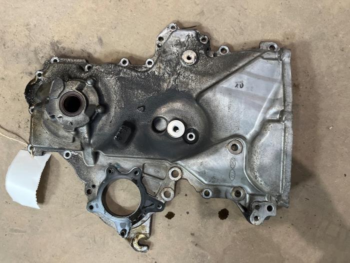 Gebruikte Distributiedeksel Kia Venga 1.4 CVVT 16V Prijs € 35,00 Margeregeling aangeboden door F. van den Mosselaar autodemontage