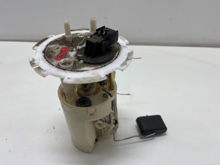 Gebruikte Tank element Pomp Chevrolet Kalos (SF48) 1.4 16V Prijs € 35,00 Margeregeling aangeboden door F. van den Mosselaar autodemontage